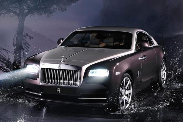 2014-rolls-royce-wraith-front-action2-(1)-600-001