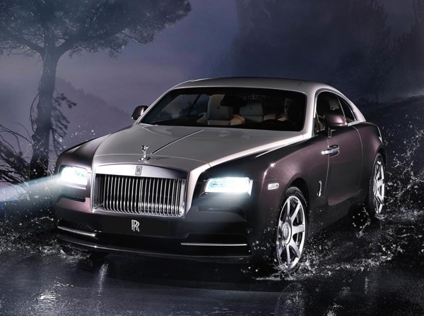 2014-rolls-royce-wraith-front-action2-(1)-600-001