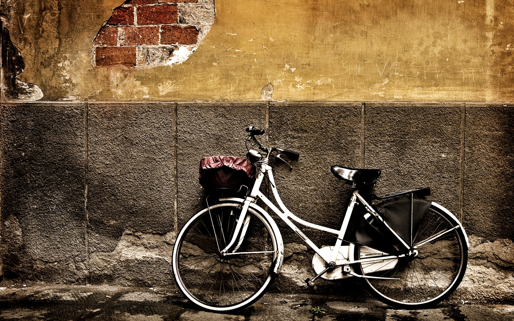 old-bicycle