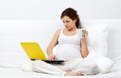 pregnant-computer-tea