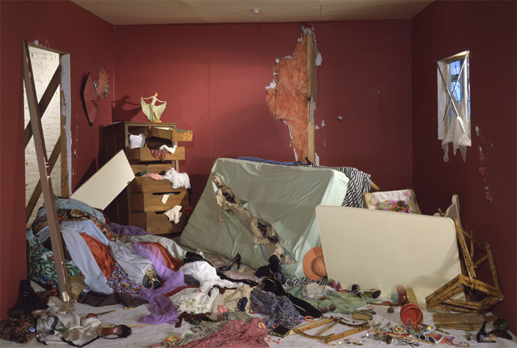 jeff wall the destroyed room_0