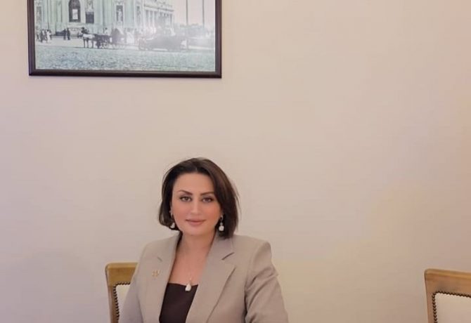 Mensure Qehramanova