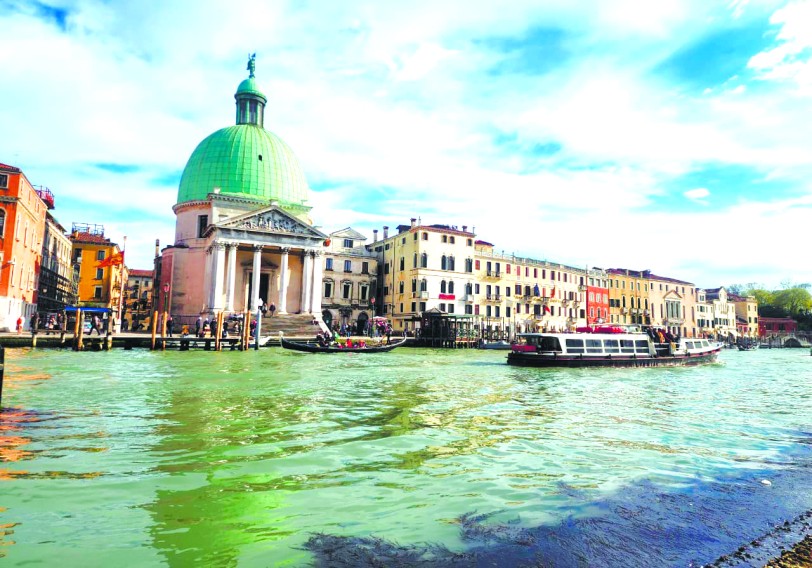 Venesiya